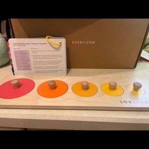 Lovevery circles of friends puzzle